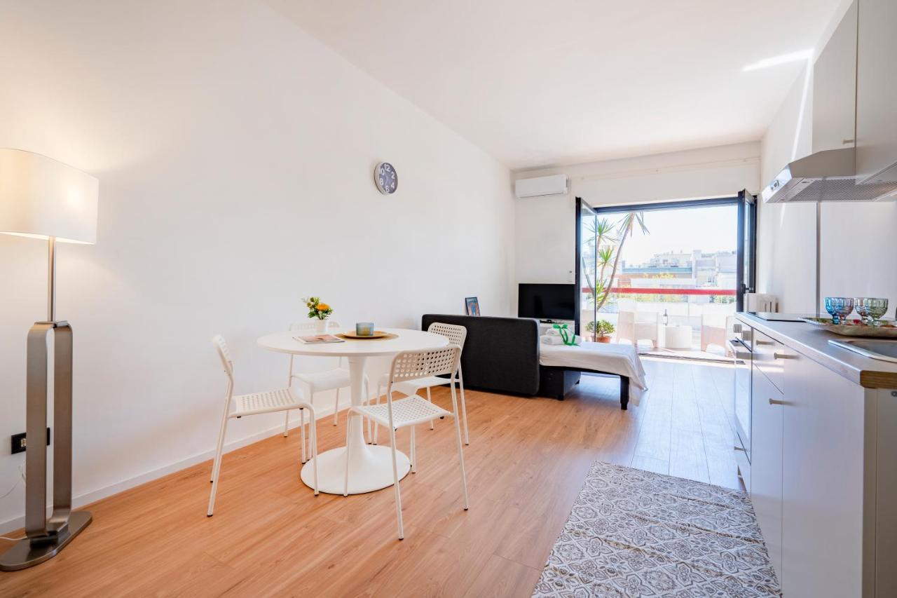 Central & Elegant Loft - With Balcony Bari Exterior foto